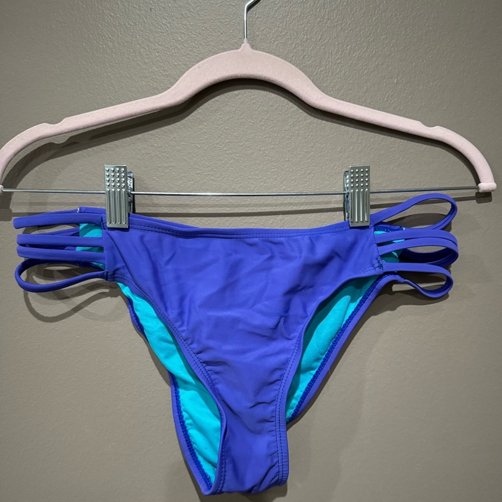 NWT medium express bikini bottoms